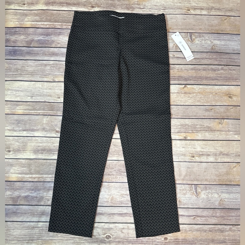Margaret M Pull On Petites Cropped Pants Olive